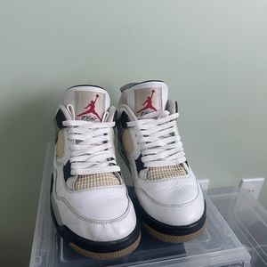 Jordan 4 Retro Cements